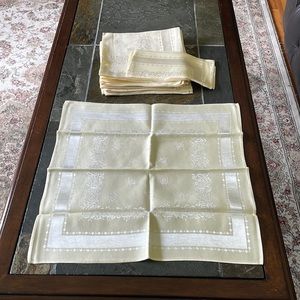 8 Ivory Damask Dinner Napkins